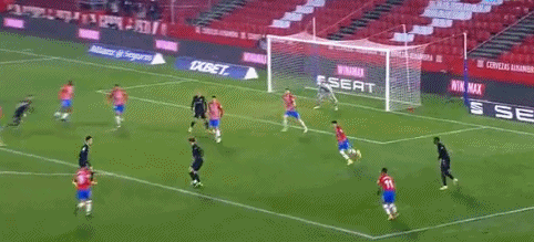 数据丨上一位做到的米兰球员是小贝