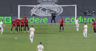 [图]爱德华兹25+5骑士5人得分20+主场复仇森林狼