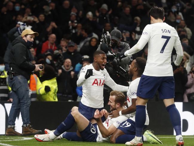 巴黎vs拜仁：两位教练在玩一种很新的足球