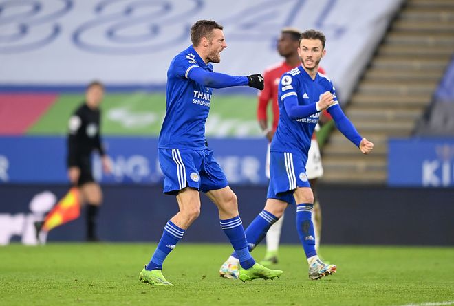 英超前瞻｜伯恩利0-3曼联：阿莫林下课，红魔追赶红军