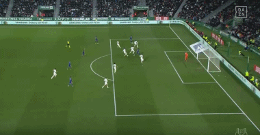 湖人锋线大闸范德比尔特表现抢眼，却差点无缘比赛，究竟为何？