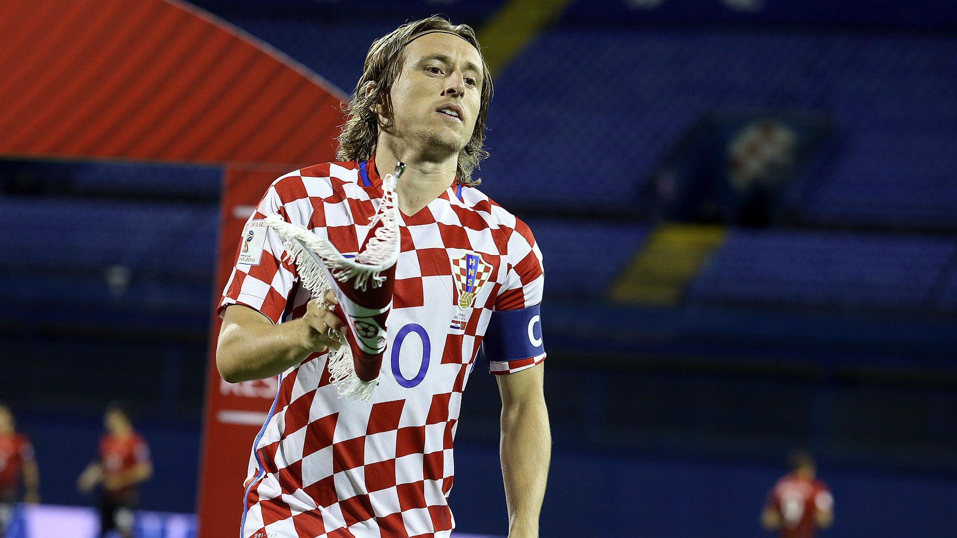 中外奶牛养殖差距多大？看单头奶牛年产奶量，你绝对想不到！